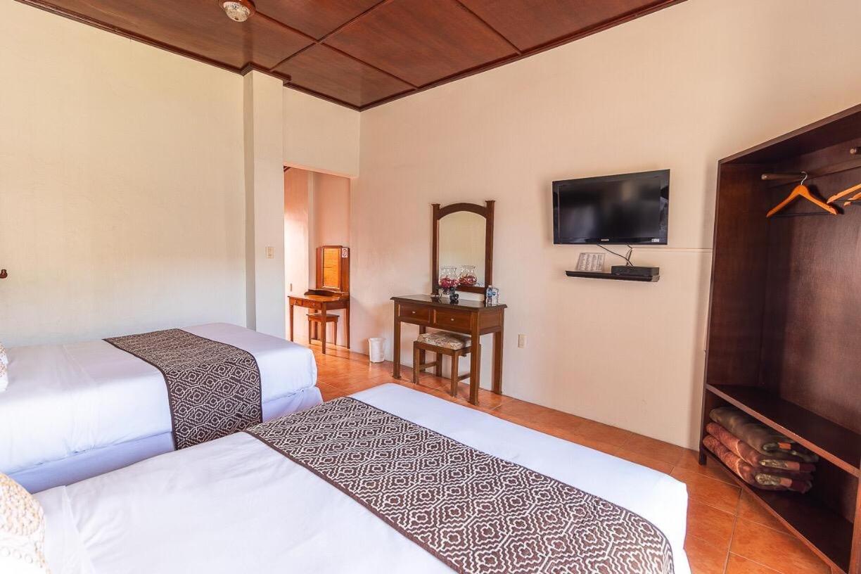 Hotel Dona Juana Tlacotalpan Eksteriør billede